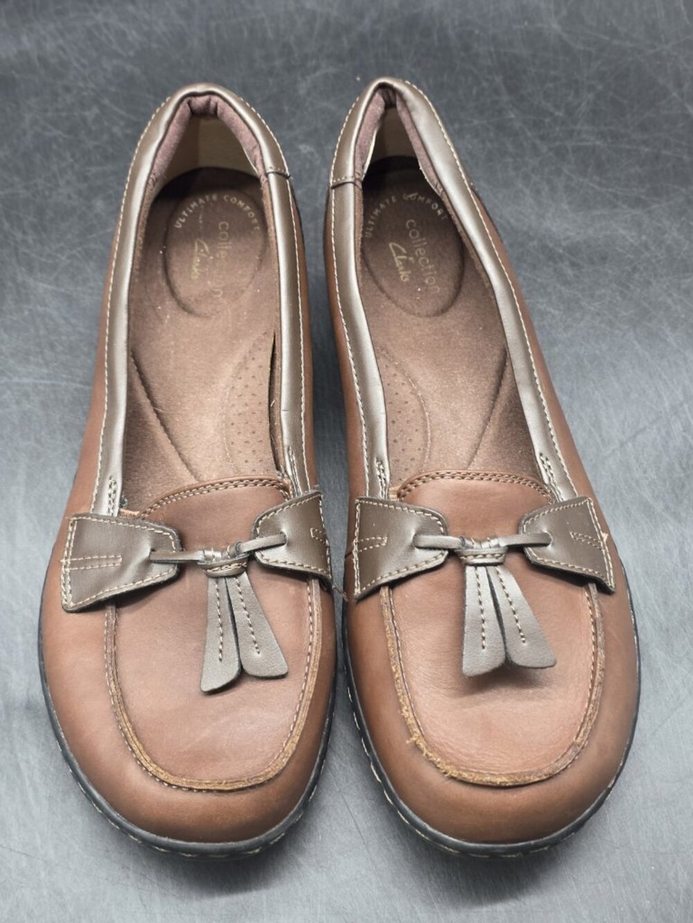 Clarks Collection Shoes Womens 9.5 W Ashland Slip On Tassel Loafer Comfort